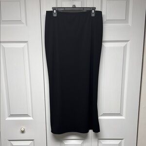 Black Maxi Skirt with side slits and elastic waist, Size Medium